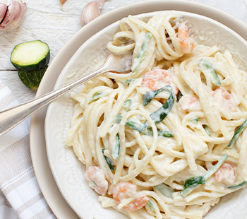 Bowel Cancer Australia - Recipe Info Quick Creamy Prawn Pasta